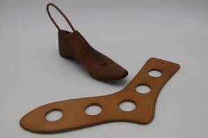 Vintage shoe mold