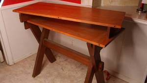 Sturdy Double leaf desk