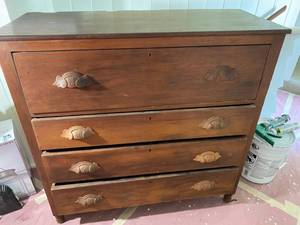 Solid Pine Dove tailed wood handled Dresser&nbsp