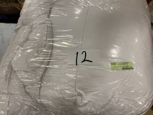 lot 12 image: Black Label PrimaLoft 18 in. King Down Alternative Featherbed Mattress Pad, FA26-K-WHITE - NEW