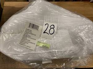 lot 28 image: Side Sleeper Arm Rest Posture Pillow - White, PP27-OS-WHITE - NEW (4)