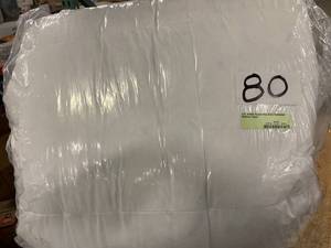 lot 80 image: 4 in. Baffled Square King Down Featherbed Mattress Topper, FA31-K-WHITE - NEW