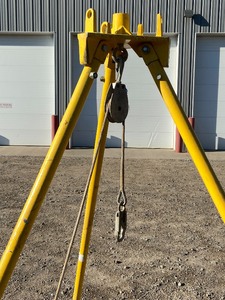 Butco Man-Hole Tripod Hoist