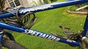 lot 130 image: Specialized Hard Rock Bike