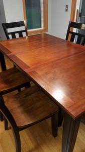 lot 1 image: Harvest Dining Table with 6 Chairs