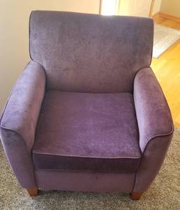 lot 4 image: Contemporary Velour Plum Arm Chair (a)