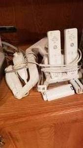 lot 111 image: Wii Gaming System with Games