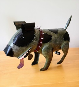 lot 60 image: Metal Doggie Mailbox