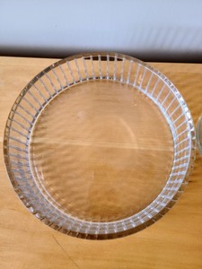 lot 71 image: Glass Bowl and Pitcher