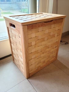 lot 82 image: Wooden Laundry Hamper