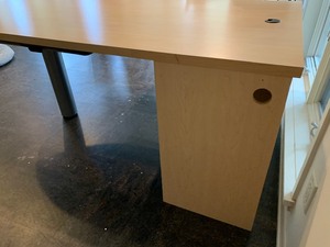 lot 109 image: Home Office Desk