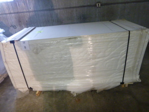 lot 8 image: Pallet of Slab Doors