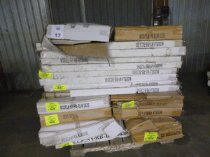 lot 17 image: Pallet of Base Cabinets