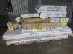 lot 18 image: Pallet of Wall Cabinets