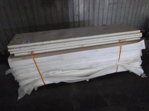 lot 19 image: Pallet of Slab Doors