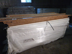 lot 21 image: Pallet of Slab Doors