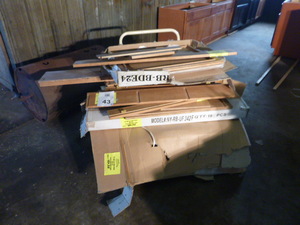 lot 43 image: Miscellaneous Fill Panels