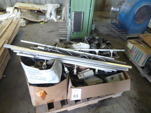lot 68 image: Pallet of Miscellaneous Electrical Items