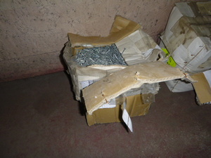 lot 100 image: 2 Boxes of Hex Pole Barn Screws