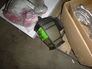 lot 106 image: Pallet of InteriorExterior Lighting