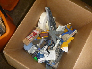 lot 120 image: Paint Supplies