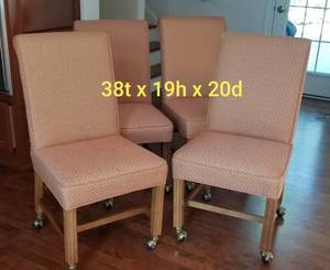 lot 16 image: Upholstered Game Chairs on Casters
