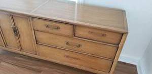 lot 42 image: MCM Drexel 10 Drawer Dresser with Mirror