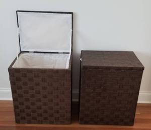 lot 100 image: Basket Hampers, set of 2