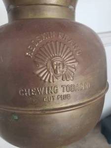 lot 62 image: Redskin Brand Chewing Tobacco Spitoon