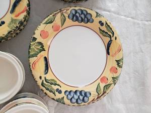 lot 69 image: Service of Dansk China Fall Harvest Fruit Rim