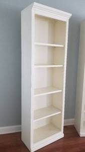 lot 36 image: Pottery Barn White Enamel Book Shelf (a)