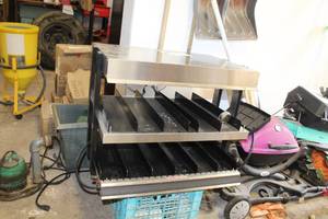 lot 90 image: Wisco Industries, Inc. Merchandiser Commercial NSF Food Warmer Open Air 2-Tier 10-Tray 282-24