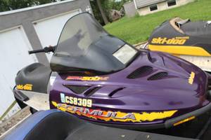 lot 74 image: 2000 Bombardier Ski-doo Formula Rotax 500 LC Snowmobile Sled