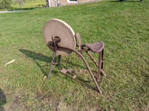 lot 12 image: Antique Seated Pedal Grinder