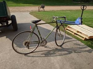 lot 190 image: Raleigh Super Course Bicycle