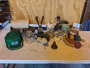 lot 200 image: Lot of Vintage Home Dcor, Planters, Farm Hats, and Black Powder Pouch