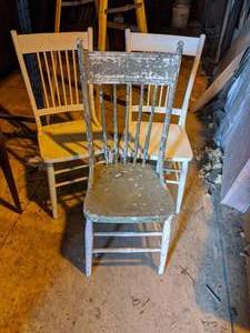 lot 203 image: Lot of 3 Wood Chairs