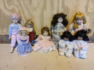 lot 142 image: Lot of 8 Porcelain Dolls