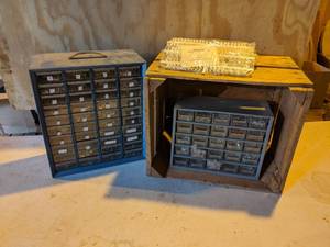 lot 62 image: Quartet Brand Felt Board Letters, Two Parts Organizers, and Crate