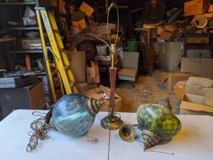 lot 49 image: Amazing Vintage Light Lot
