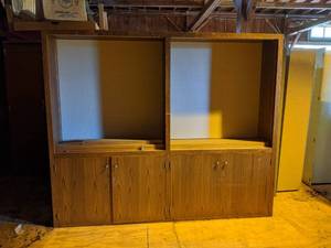 lot 97 image: Cabinet with Locking Doors and Shelves