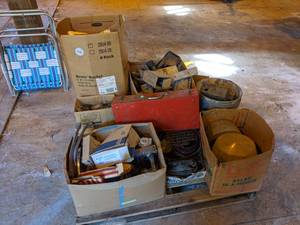 lot 112 image: Pallet Lot of Plumbing Parts and More