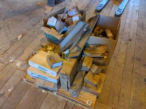 lot 115 image: Pallet Lot of Plumbing Parts and More