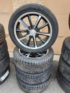 lot 6 image: 4-MB 17 Wheels With Universal 5 Bolt Pattern With A Set Of Sumitomo 2354517 Tires With Very Good Tread.