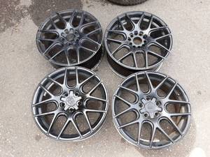 lot 8 image: 4-Motiv 18 Wheels With 3-Caps With Universal 5 Lug Bolt Pattern-Good Shape.