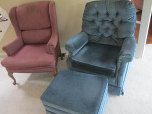 lot 6 image: Lazy Boy Swivel Rocker, Wingback Chair