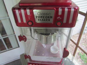 lot 47 image: Classic Popcorn Maker