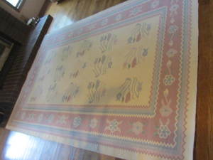 lot 44 image: Area Rug