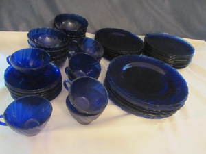 lot 82 image: Cobalt Glass Dinnerware
