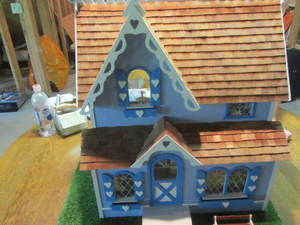 lot 113 image: Doll House & Furniture